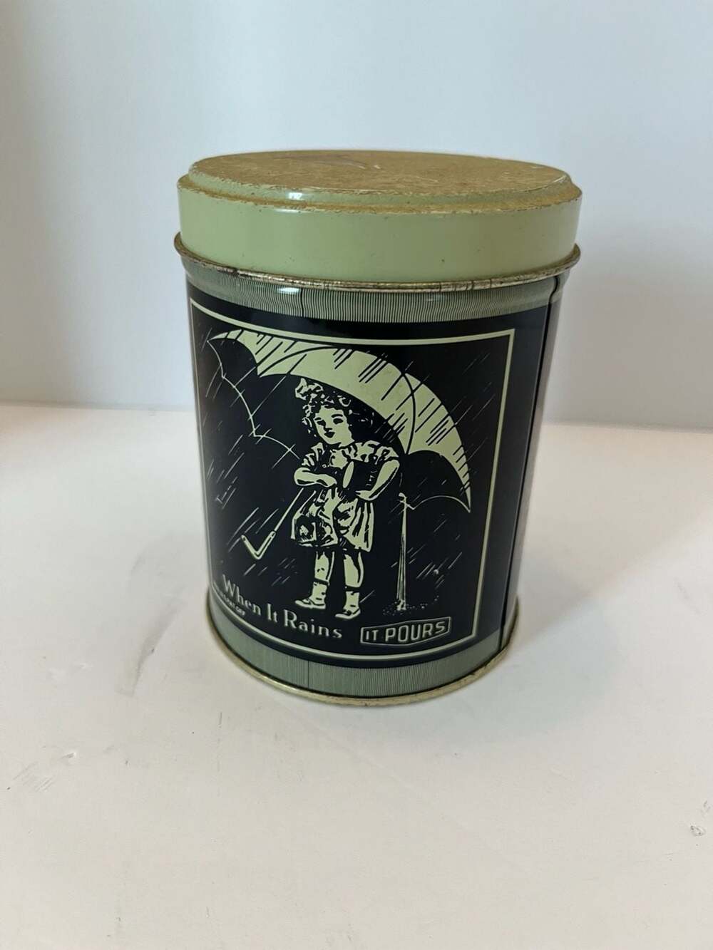 Vintage 1985 Bristol Ware Morton's Free Running Salt Collectible Tin
